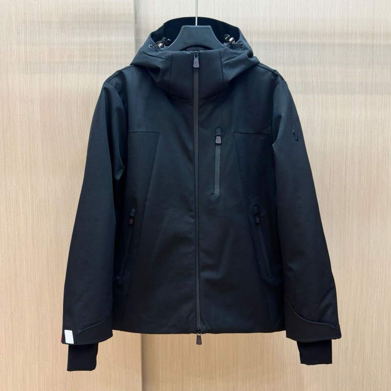 Ba*len*cia*ga down coat